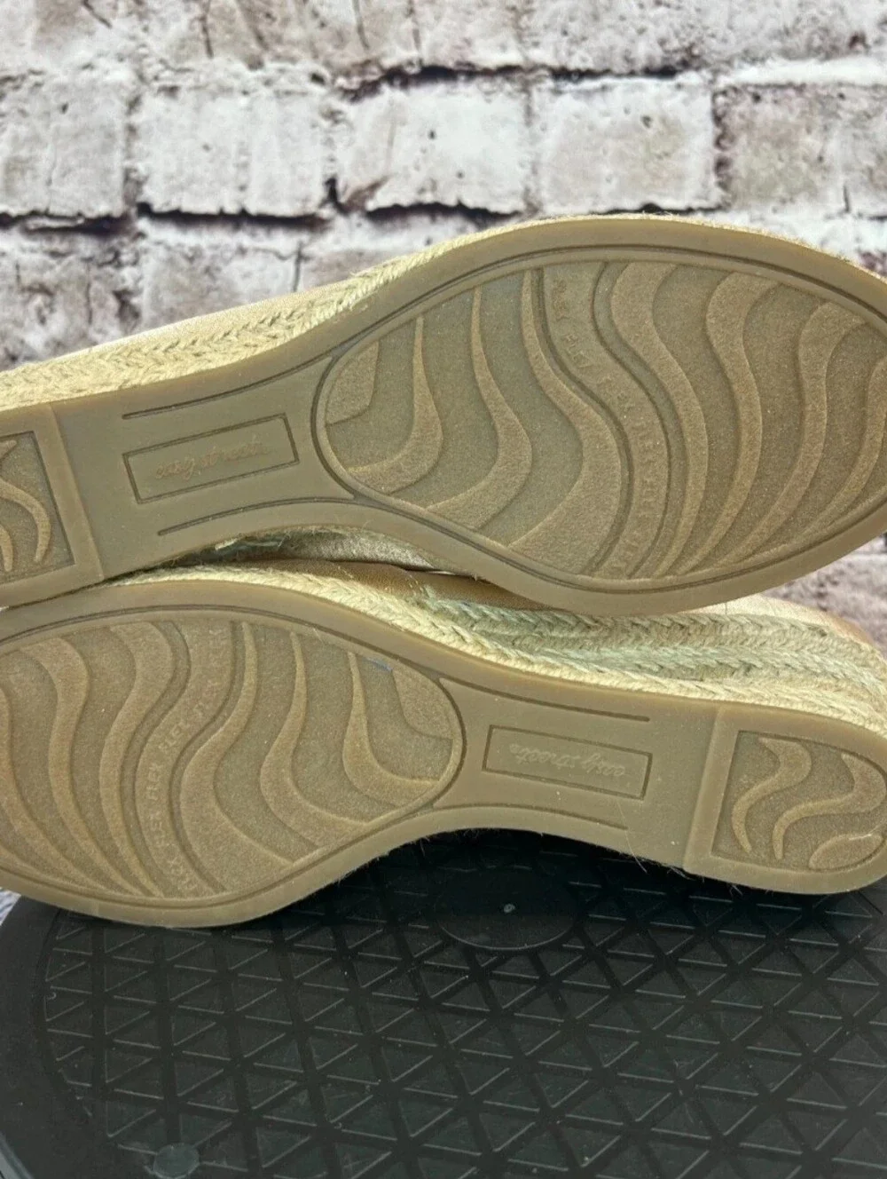 NWT Easy Street Jasper Thai Silk Peep Toe Espadrille Wedge Shoes Sz 11 Extra Wid